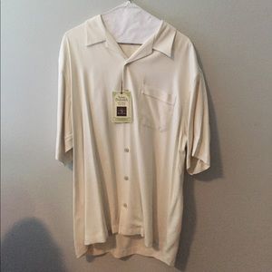 NWT Pair-a-Dice cream Tommy Bahama button down